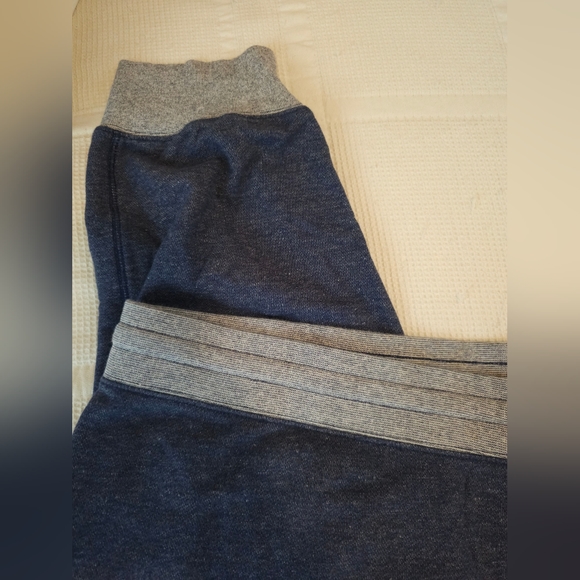 Old Navy Plus Size Pants - Picture 3 of 5